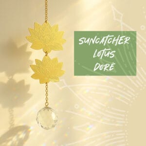 Découvrez le suncatcher lotus doré